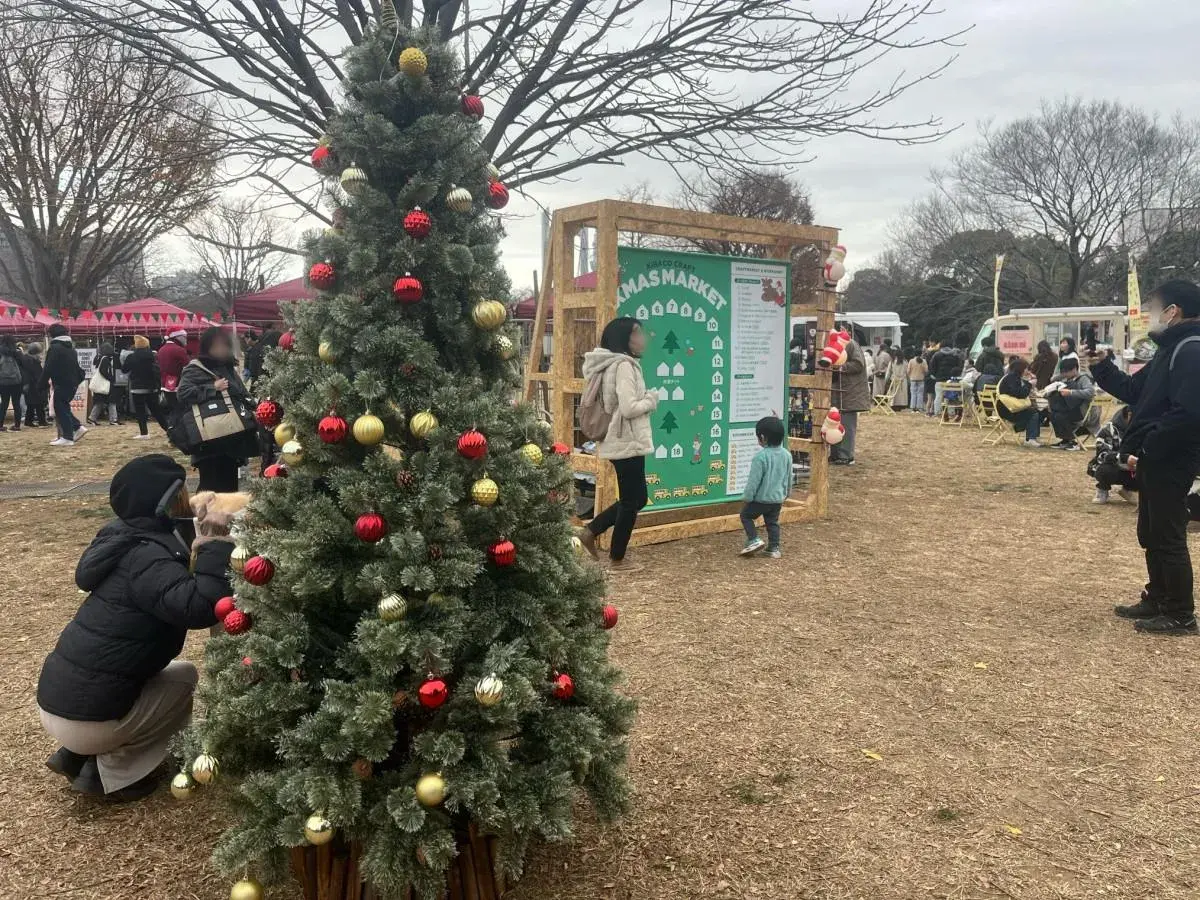 Các Chợ Giáng sinh sôi động tại Nhật Bản