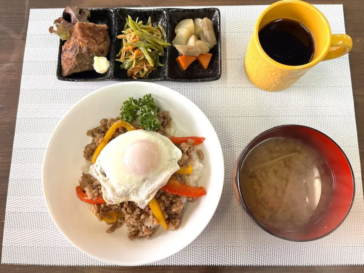 Cafe Ocean Quán ăn trưa, nhậu tối gần bến Tatehana