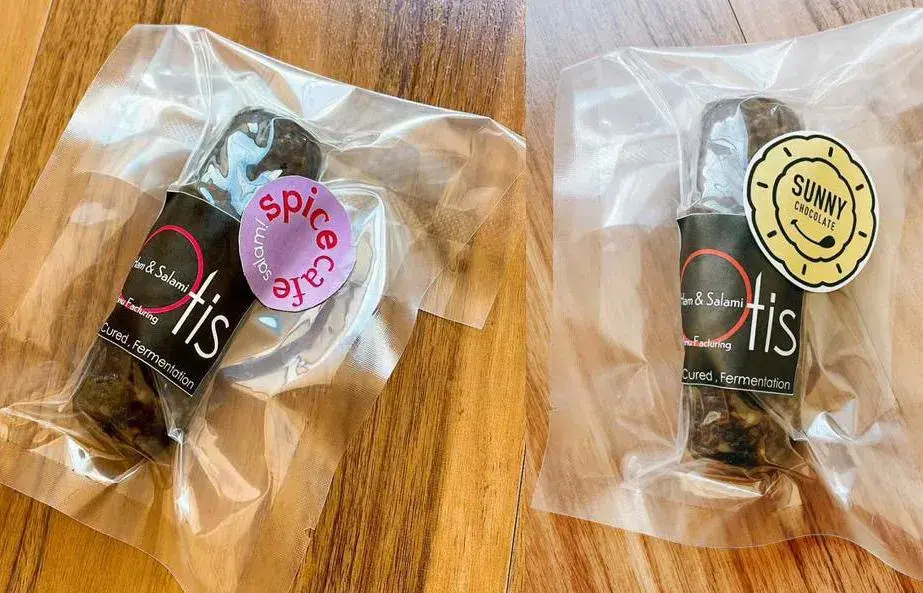 Otis ra mắt salami mới hợp tác Sunny Chocolate Spice Cafe