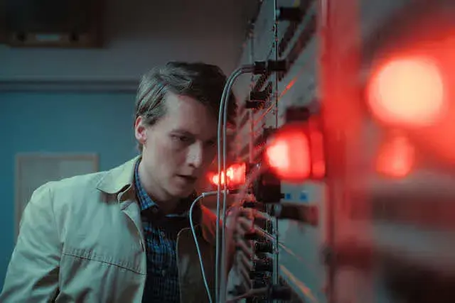 Phản tư lịch sử Mùa xuân Praha, Trân Châu Cảng và Chiến tranh