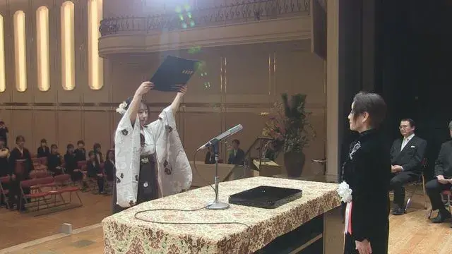 Sinh viên y tế, phúc lợi tốt nghiệp, quyết tâm cống hiến