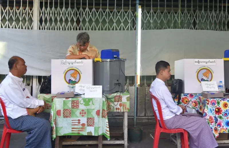 Tổng tuyển cử Myanmar Đảng thân quân đội thắng lớn