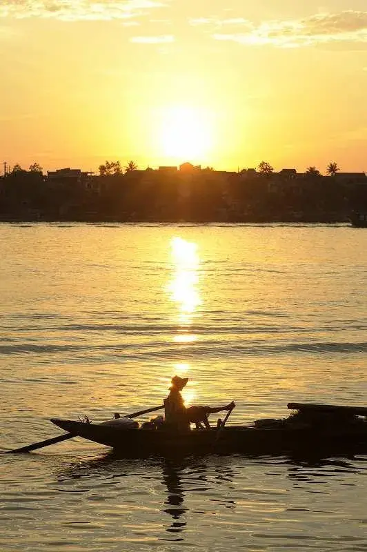 Triển lãm ảnh 'Việt Nam đẹp' kỷ niệm 80 năm