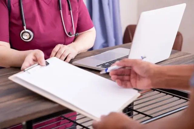 Vợ ung thư 'Chiến binh công sở' hối tiếc và hy vọng vào con